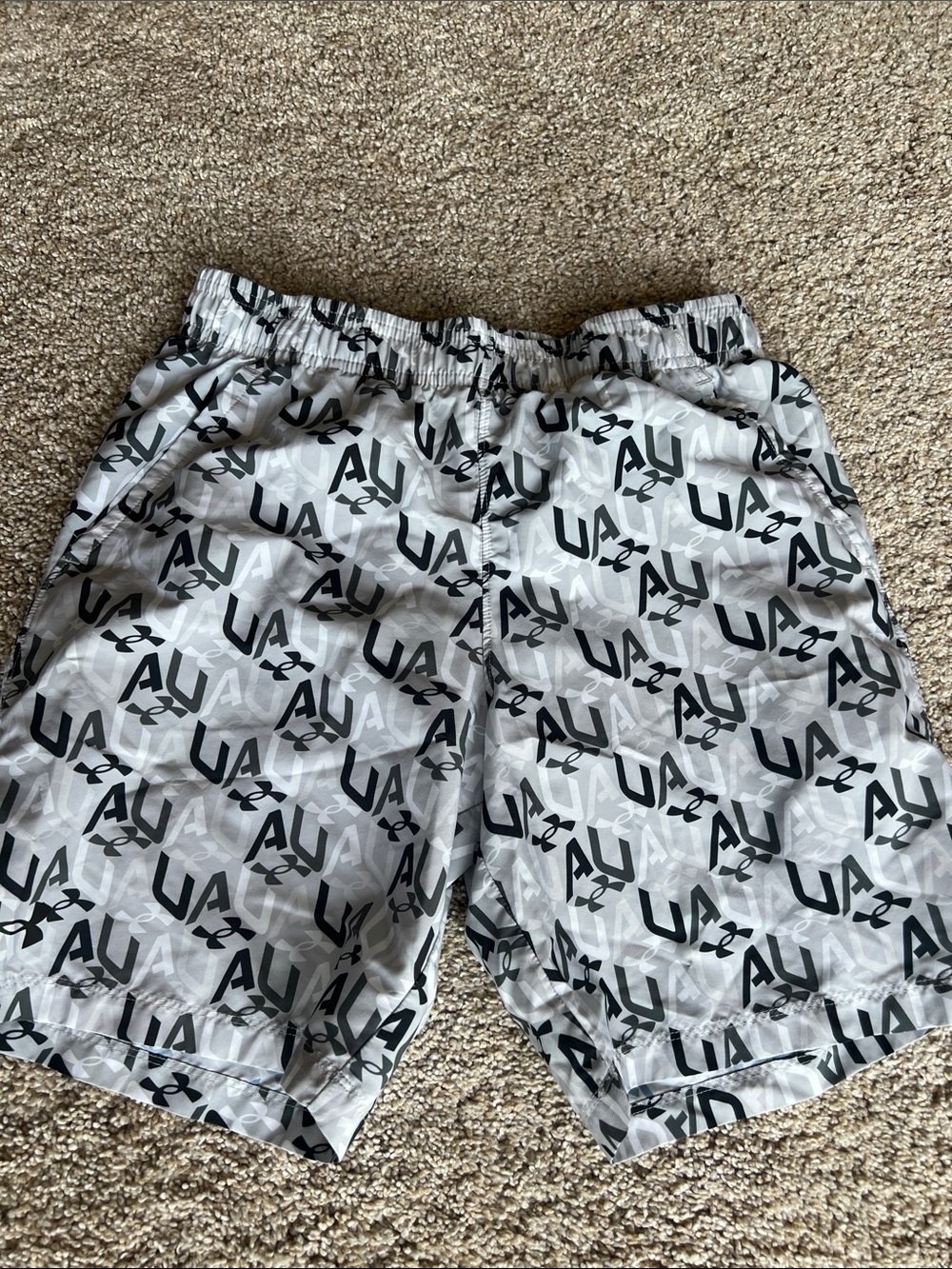 Under Armour Gray & Black UA Logo Athletic Shorts Youth Large